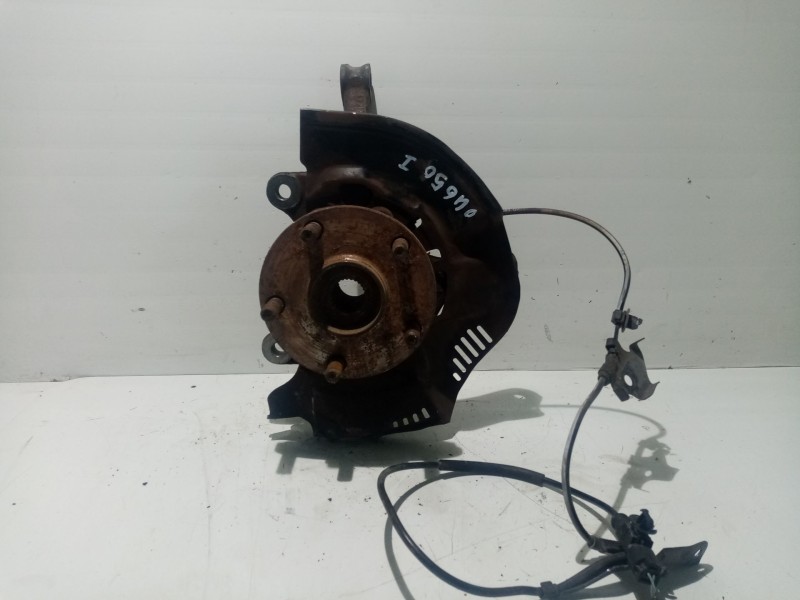 Recambio de mangueta delantera izquierda para toyota auris referencia OEM IAM 4321202171  