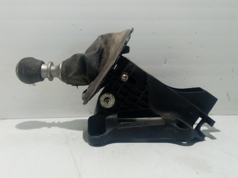 Recambio de palanca cambio para toyota auris referencia OEM IAM 3353002240  