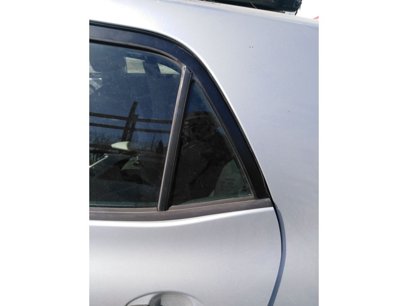 Recambio de luna custodia trasera izquierda para toyota auris referencia OEM IAM 6812402170  