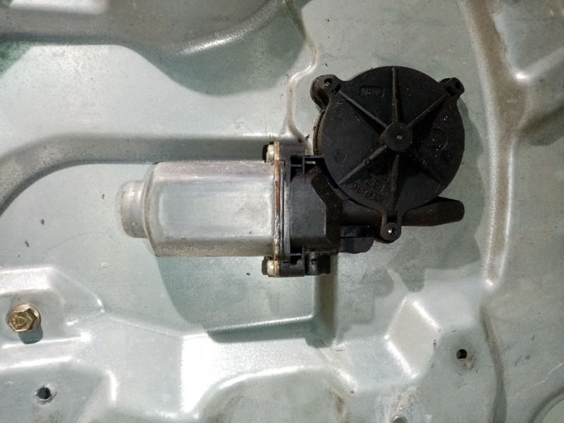 Recambio de elevalunas delantero derecho para nissan primera berlina (p12) referencia OEM IAM 80770BA200  