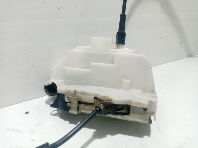 Recambio de cerradura puerta delantera derecha para citroën c2 hdi referencia OEM IAM 52187780  