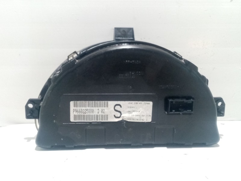 Recambio de cuadro instrumentos para citroën c2 hdi referencia OEM IAM 6105EV  