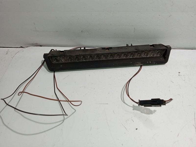 Recambio de luz central de freno para opel astra g caravan referencia OEM IAM 90560399  