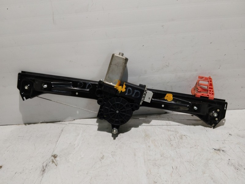 Recambio de elevalunas delantero derecho para fiat bravo (198) 1.9 8v jtd cat referencia OEM IAM 51827393  