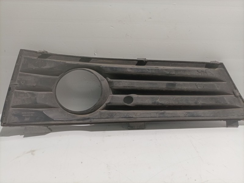 Recambio de rejilla delantera para opel zafira b 1.9 cdti referencia OEM IAM 13124989  