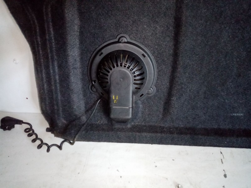 Recambio de bandeja trasera para peugeot 306 berlina 3/5 puertas (s1) referencia OEM IAM 8794GP  