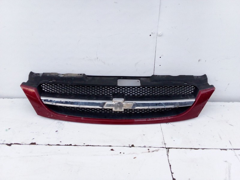 Recambio de rejilla delantera para chevrolet lacetti (j200) 1.6 referencia OEM IAM 96547127  