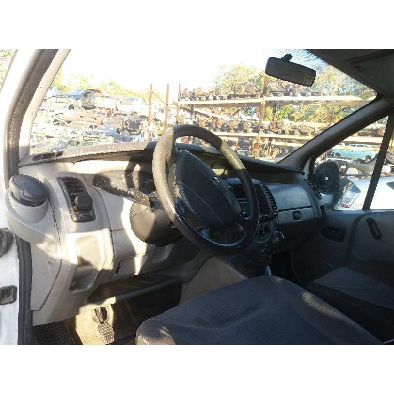 renault trafic combi (ab 4.01) 1.9 diesel   |   0.01 - ... | 2001 | 101 cv / 74 kw del año 2001