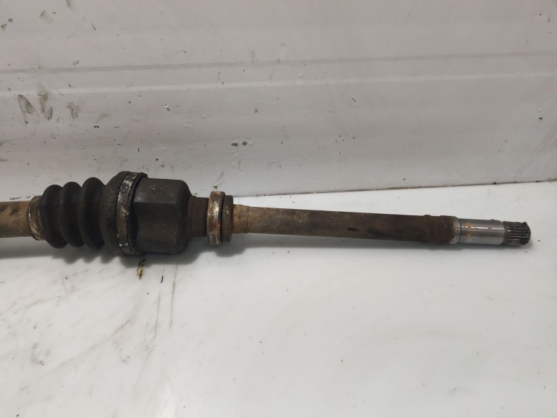 Recambio de transmision delantera derecha para peugeot 206 hatchback (2a/c) 1.4 i referencia OEM IAM 3273CQ  