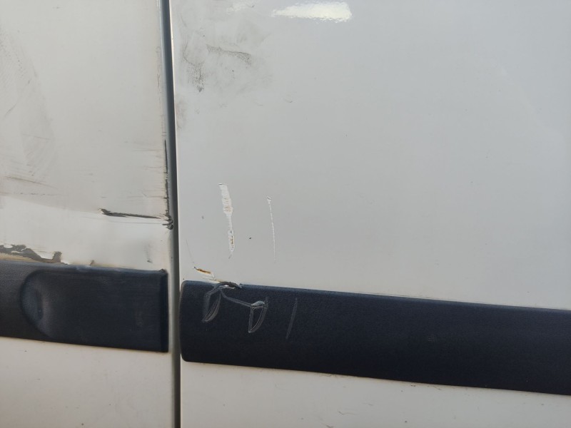 Recambio de puerta delantera derecha para seat ibiza iii (6l1) 1.4 tdi referencia OEM IAM 6L4831056S  