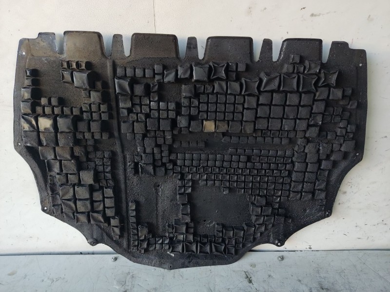 Recambio de cubrecarter para seat ibiza iii (6l1) 1.4 tdi referencia OEM IAM 6Q0825237AA  