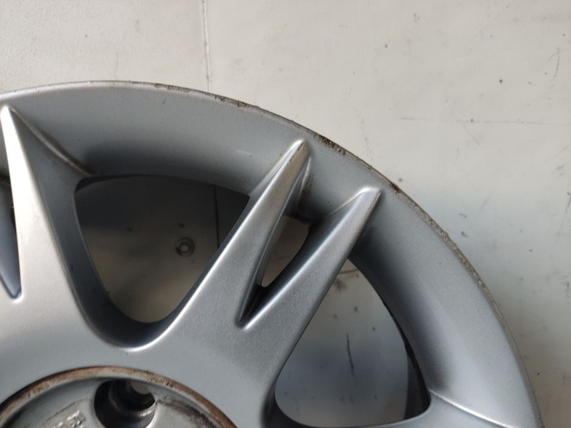 Recambio de llanta delantera derecha para seat ibiza iii (6l1) 1.4 tdi referencia OEM IAM 6L0601025A  