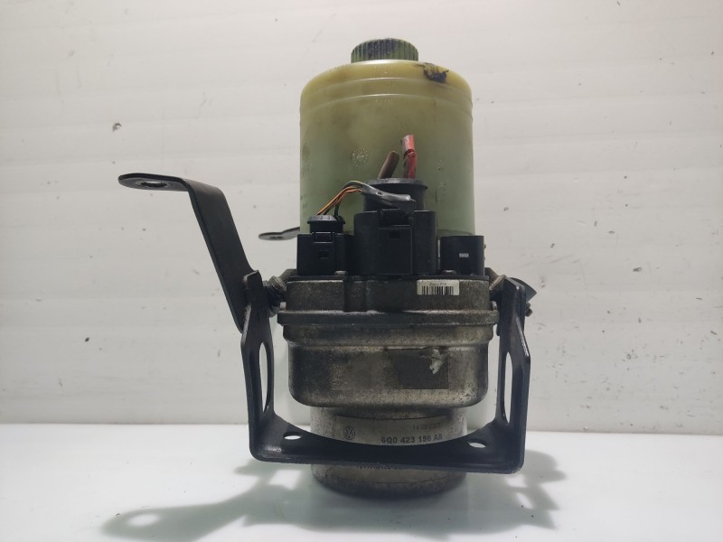 Recambio de bomba servodireccion para seat ibiza iii (6l1) 1.9 tdi referencia OEM IAM 6Q0423156AB 6Q1423051AN 6Q2423051AA