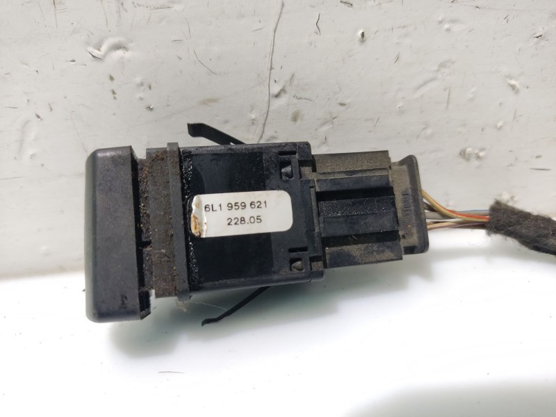 Recambio de interruptor para seat ibiza iii (6l1) 1.9 tdi referencia OEM IAM 6L1959621  