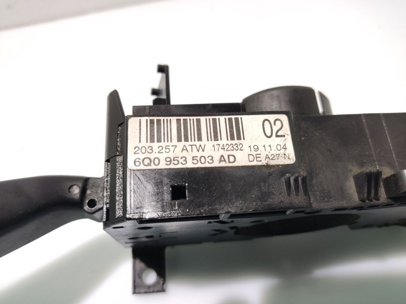Recambio de mando multifuncion para seat ibiza iii (6l1) 1.9 tdi referencia OEM IAM 6Q0953503AD  