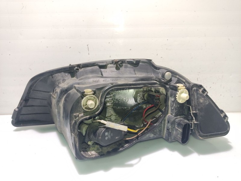 Recambio de faro derecho para seat ibiza iii (6l1) 1.9 tdi referencia OEM IAM   