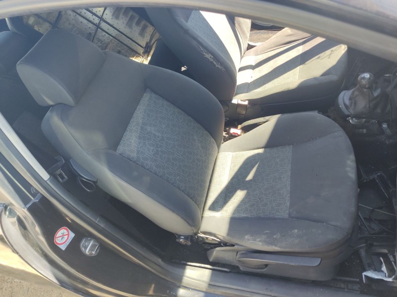 Recambio de asiento delantero derecho para seat ibiza iii (6l1) 1.9 tdi referencia OEM IAM 6038ADD  