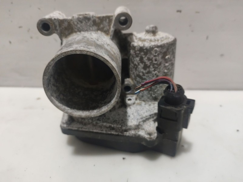 Recambio de caja mariposa para bmw serie 5 berlina (e39) 2.5 24v referencia OEM IAM 03C133062B A2C53030790 04121801083