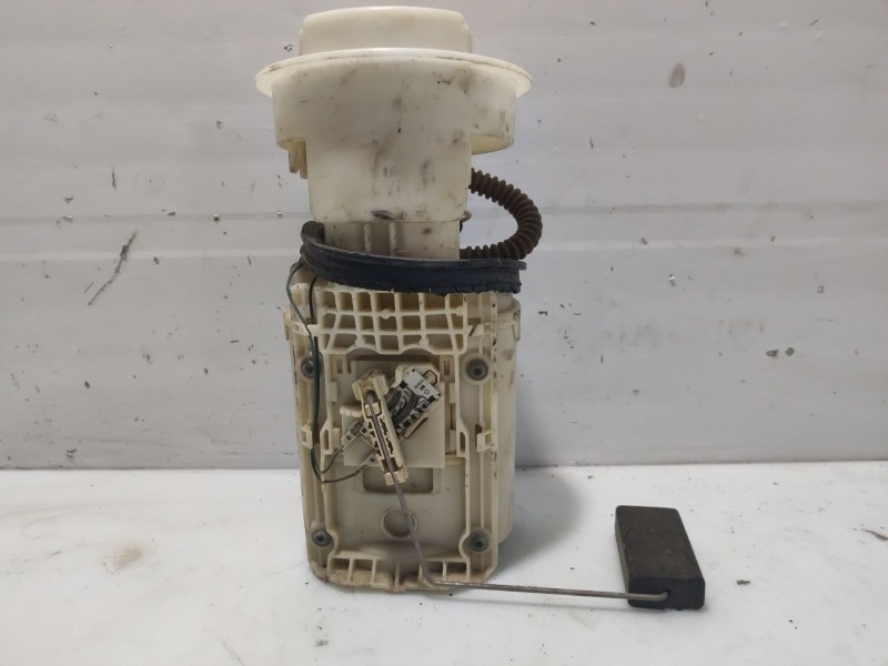 Recambio de aforador para volkswagen polo (9n1) trendline referencia OEM IAM 6Q0919051C  