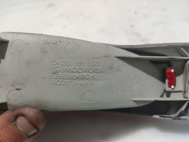 Recambio de luz central de freno para kia shuma referencia OEM IAM 0K2BA51580  