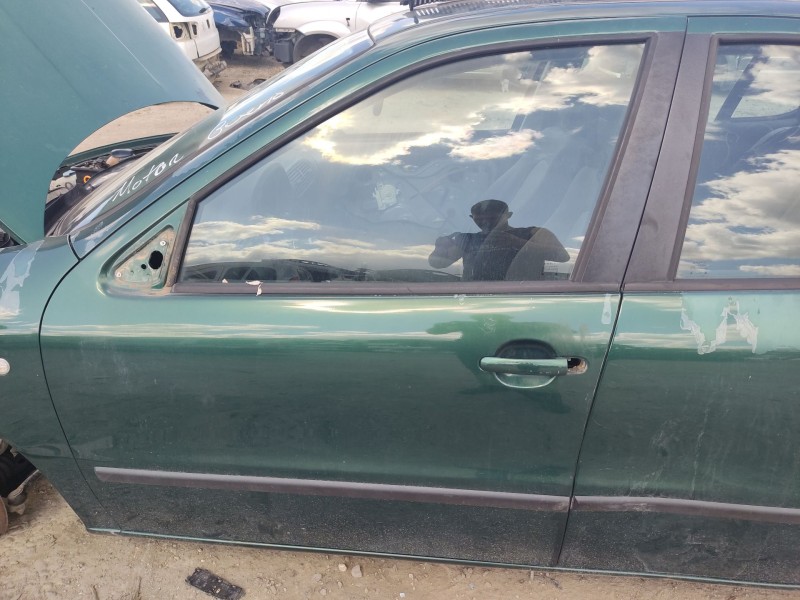 Recambio de puerta delantera izquierda para seat toledo ii (1m2) 1.6 16v referencia OEM IAM 1M0831055N  