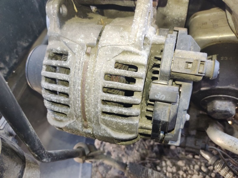 Recambio de alternador para seat toledo ii (1m2) 1.6 16v referencia OEM IAM 038903018PX  