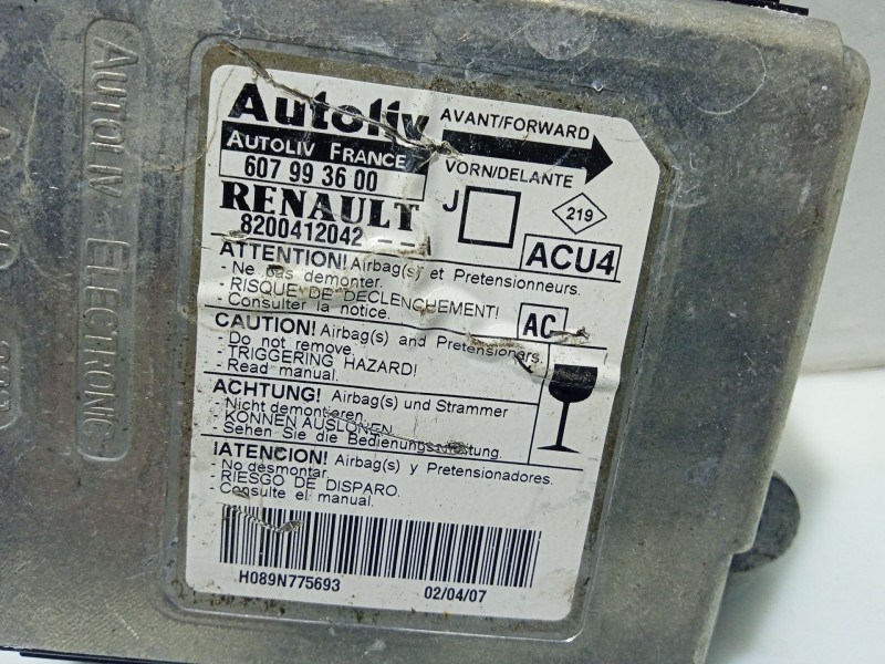 Recambio de centralita airbag para renault scenic ii referencia OEM IAM 8200412042 607993600 
