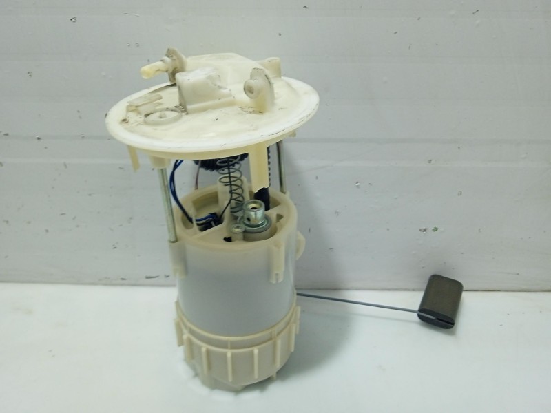 Recambio de aforador para renault scenic ii referencia OEM IAM 8200683188  