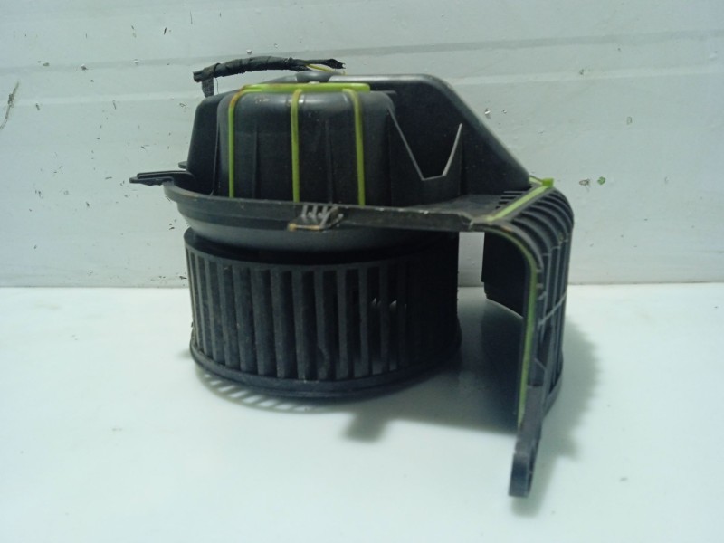 Recambio de motor calefaccion para renault scenic ii referencia OEM IAM 7701056598  