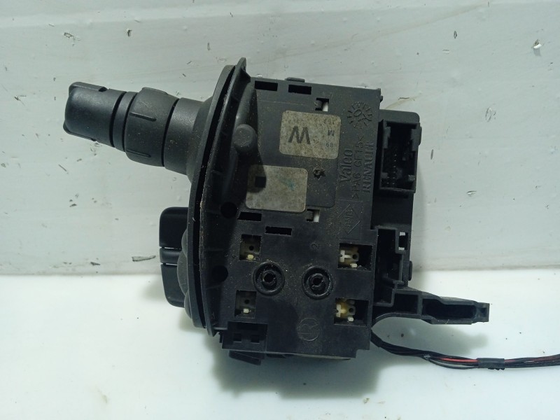 Recambio de mando limpia para renault scenic ii referencia OEM IAM 7701069597  