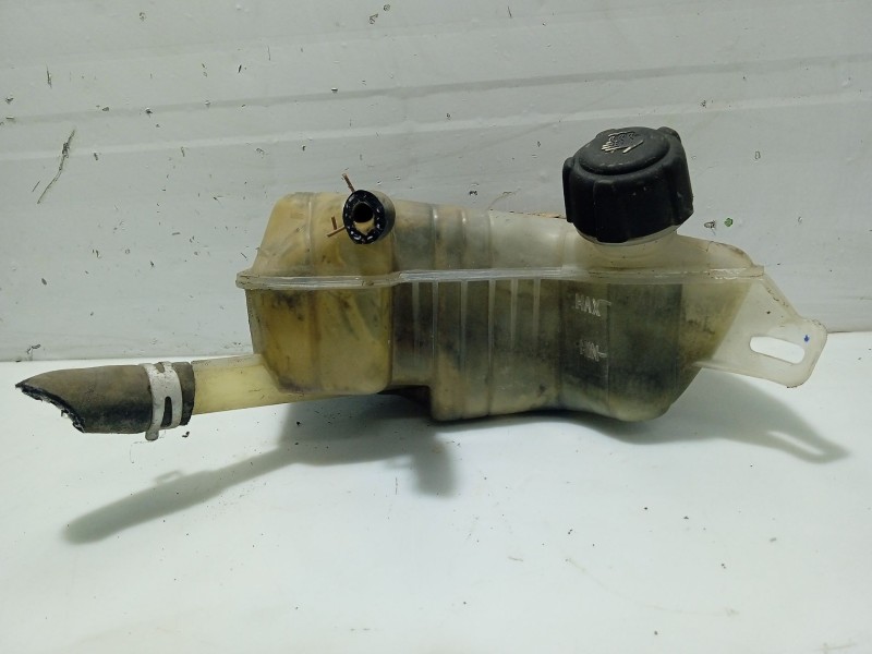 Recambio de deposito expansion para renault scenic ii referencia OEM IAM 7701474499  