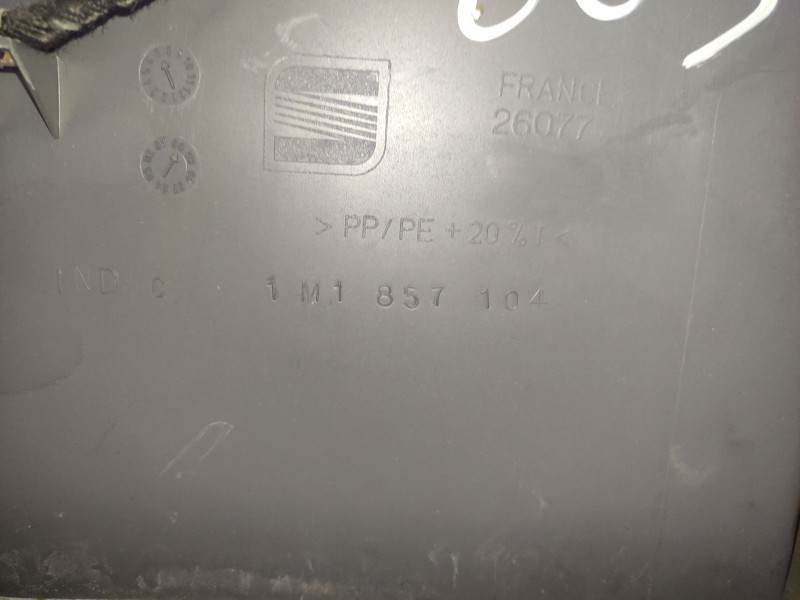 Recambio de guantera para seat toledo ii (1m2) 1.6 16v referencia OEM IAM 1M1857104 1M1857103 