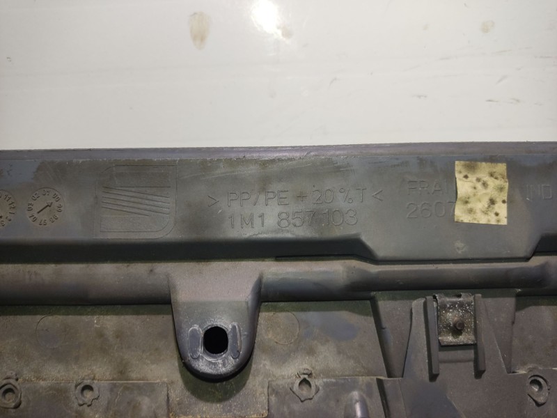 Recambio de guantera para seat toledo ii (1m2) 1.6 16v referencia OEM IAM 1M1857104 1M1857103 