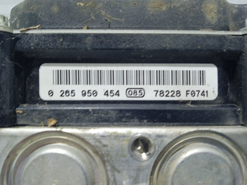 Recambio de abs para renault scenic ii referencia OEM IAM 7701069217 0265950454 78228F0741