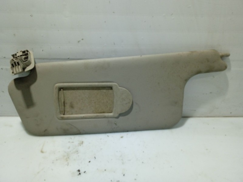 Recambio de parasol izquierdo para renault scenic ii referencia OEM IAM 8200138847  