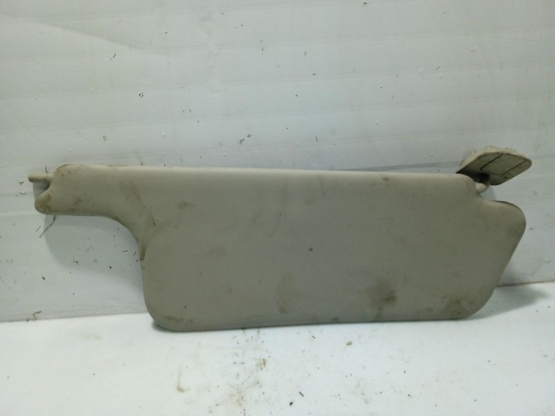 Recambio de parasol izquierdo para renault scenic ii referencia OEM IAM 8200138847  