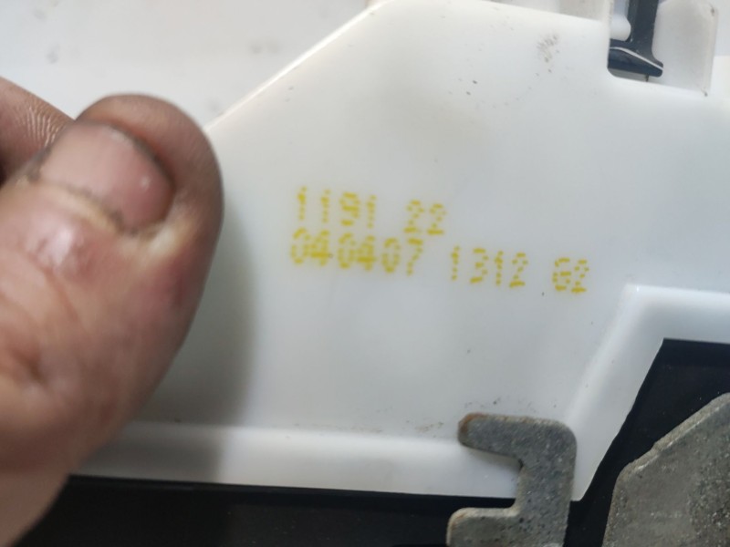 Recambio de cerradura puerta trasera izquierda para renault scenic ii referencia OEM IAM 119122 040407131202 