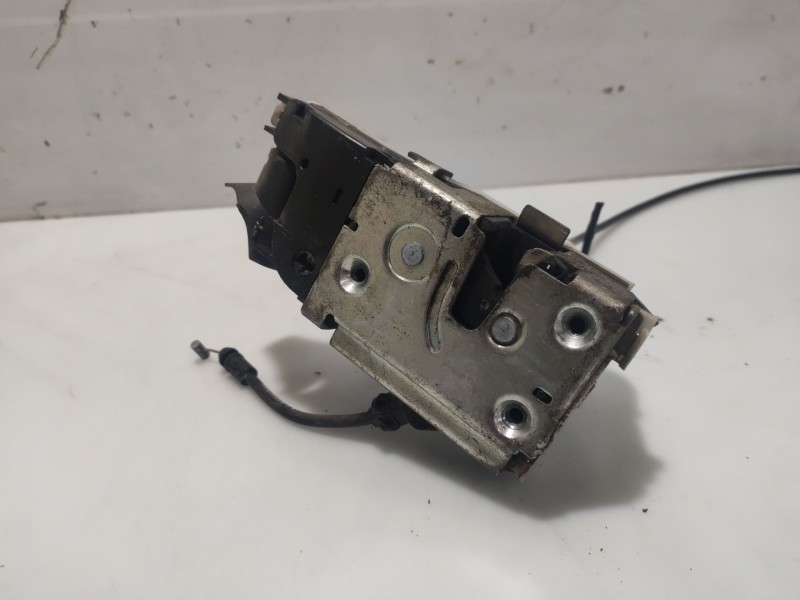 Recambio de cerradura puerta trasera izquierda para renault scenic ii referencia OEM IAM 119122 040407131202 