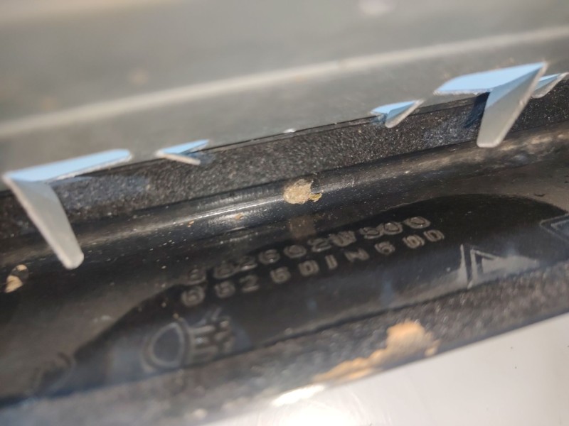 Recambio de moldura para nissan almera (n15) referencia OEM IAM 682602N500 68260IN600 