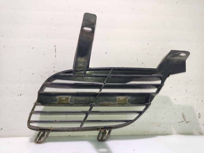 Recambio de rejilla paragolpes delantero para nissan almera ii hatchback (n16) 1.5 referencia OEM IAM 62322BM400  