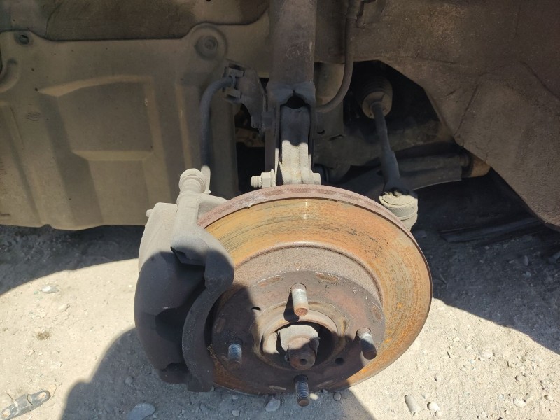 Recambio de mangueta delantera izquierda para nissan almera ii hatchback (n16) 1.5 referencia OEM IAM 400155M000  