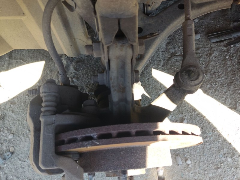 Recambio de mangueta delantera izquierda para nissan almera ii hatchback (n16) 1.5 referencia OEM IAM 400155M000  