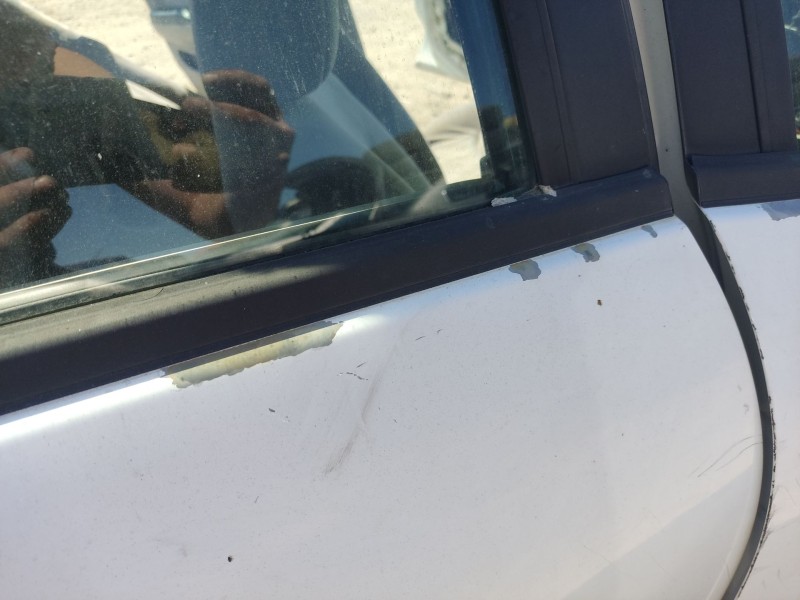 Recambio de puerta trasera derecha para nissan almera ii hatchback (n16) 1.5 referencia OEM IAM 821005M431  