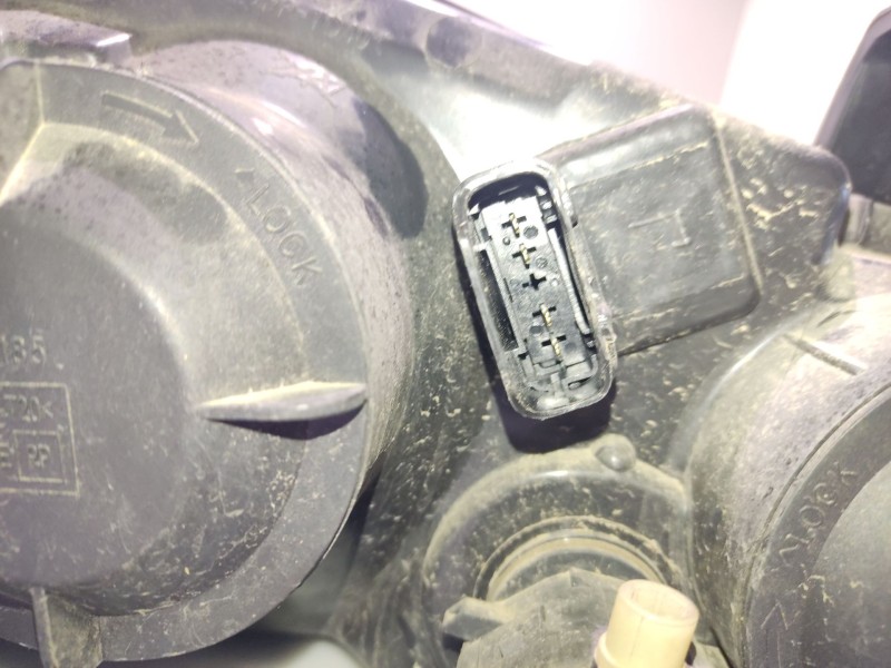 Recambio de faro izquierdo para nissan almera ii hatchback (n16) 1.5 dci referencia OEM IAM 26060BN01A  