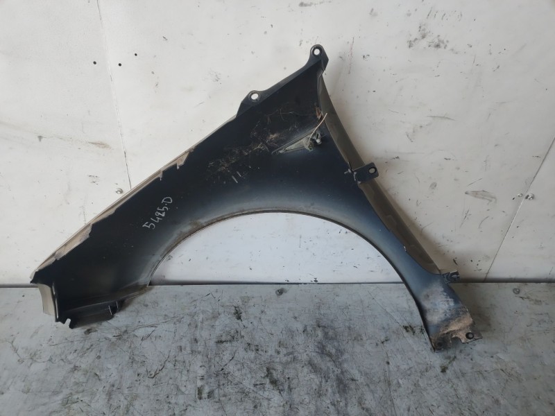 Recambio de aleta delantera derecha para renault scenic ii referencia OEM IAM 8200020569  