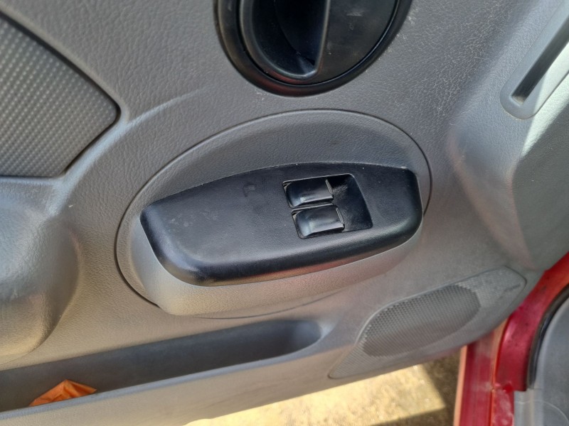 daewoo kalos (klas) del año 2003