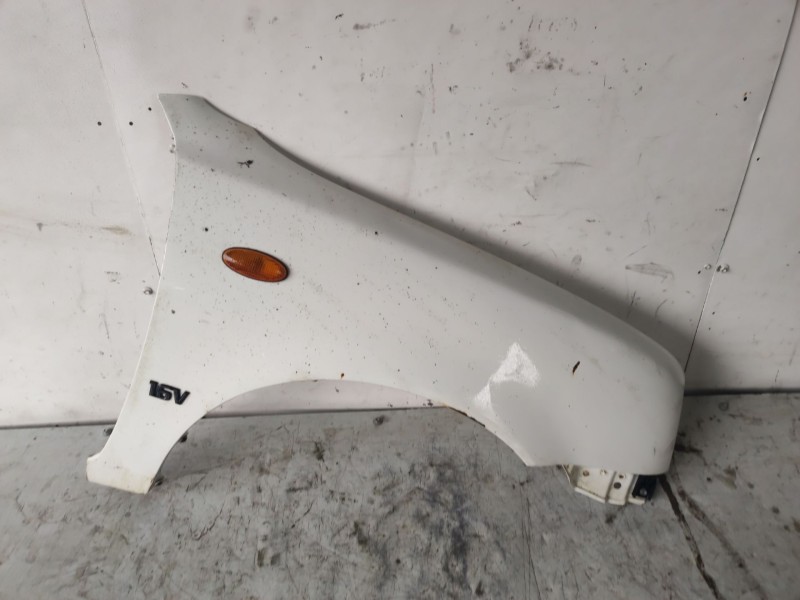 Recambio de aleta delantera derecha para nissan micra (k11) 1.0 16v cat referencia OEM IAM 6310073B30  