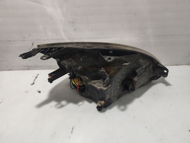 Recambio de faro izquierdo para ford fiesta (cbk) referencia OEM IAM 1320349  