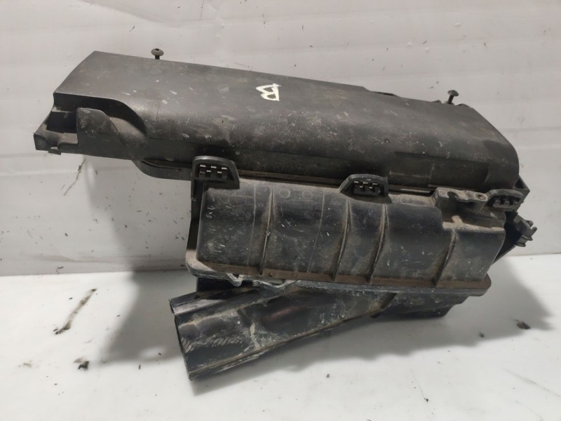 Recambio de caja filtro de aire para ford fiesta (cbk) referencia OEM IAM 9647737680  