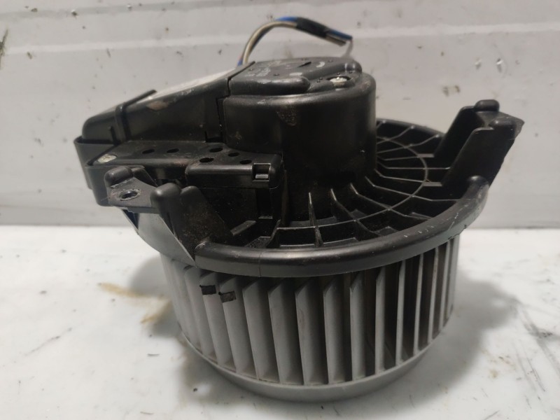 Recambio de motor calefaccion para toyota auris (_e15_) 1.4 d-4d (nde150_) referencia OEM IAM 8710302150  